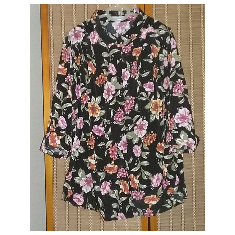 Only Necessities 3X Button Front Tunic